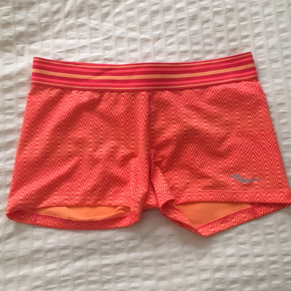 Colorful saucing running tight shorts